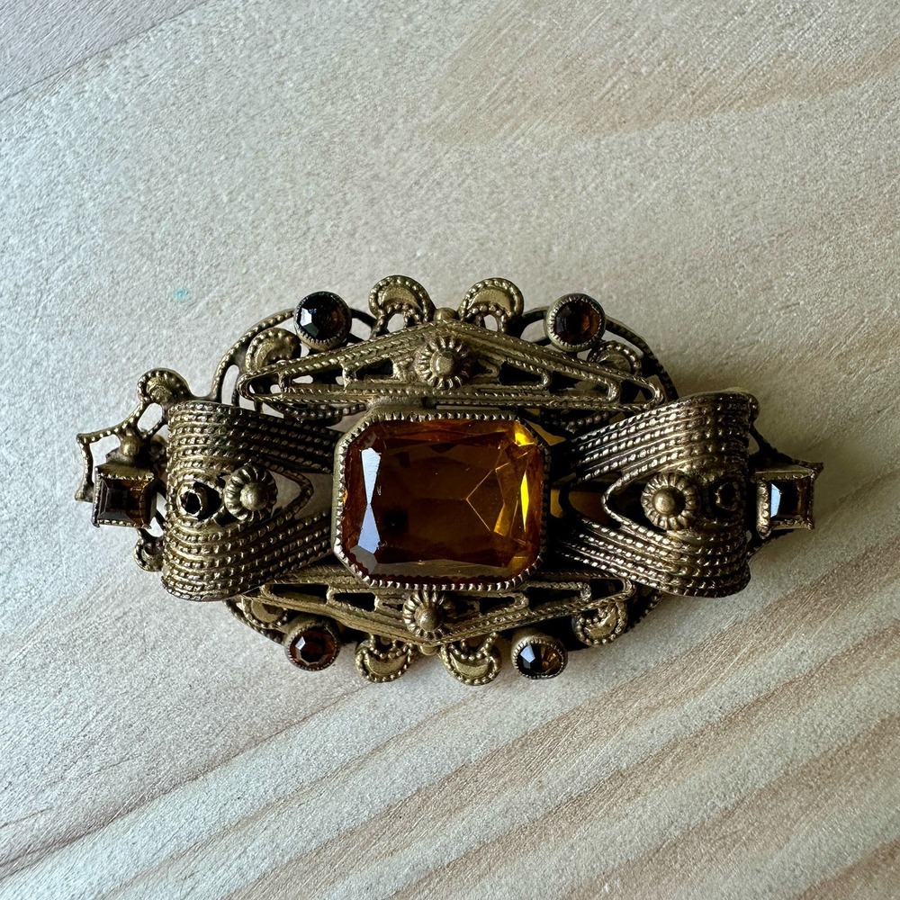Vintage Art Deco Filigree Brooch 1.75 Inch Gold Gilt Metal Amber Glass Handmade - Picture 3 of 8